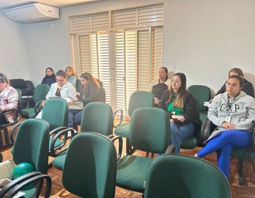 Foto - Enfermeiros e os novos indicadores e outras comunicações